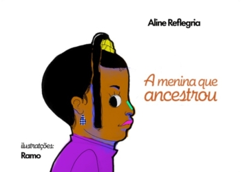 Pedagoga ensina crianças sobre ancestralidade