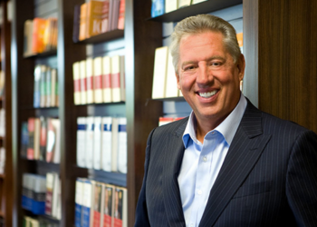 Um dos maiores especialistas em liderança do mundo na estreia do novo selo da Thomas Nelson Brasil