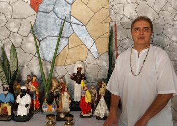 Dia de Ogum, sincretismo religioso e a resistência da umbanda no Brasil