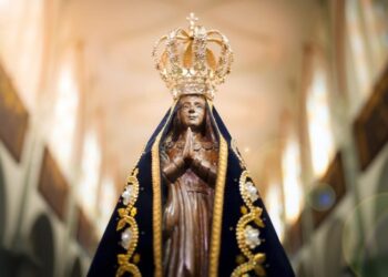 Nossa Senhora Aparecida: símbolo da fé brasileira