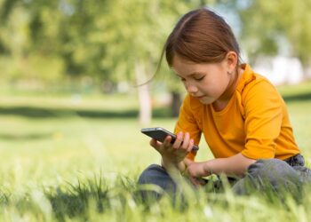 Infância: é preciso explorar a vida fora das telas