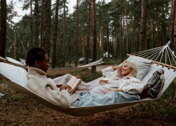 Entre páginas e descanso: 14 leituras para aproveitar o feriado