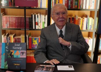 José Sarney relança principais   obras em sua terra natal