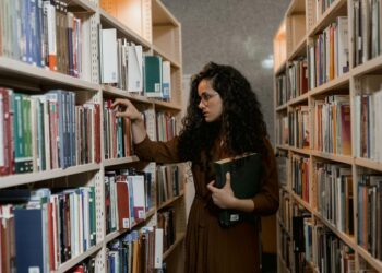 10 escritoras brasileiras para conhecer em 2026