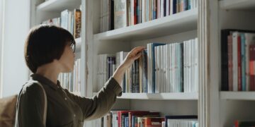 Como o hábito da leitura pode ajudar a democracia?