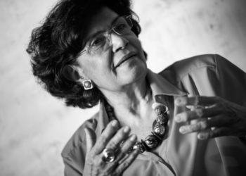 Marilena Chaui expõe tensões da democracia em novo livro