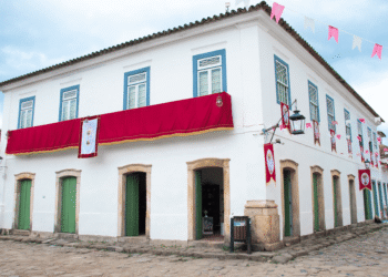 Inédito na Flip: Editora ICH inaugura espaço integralmente dedicado à divulgação da ciência