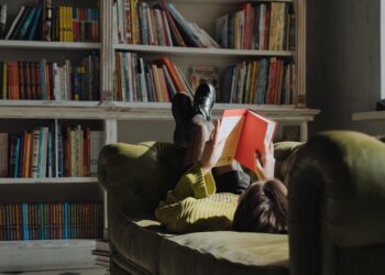 Entre IA, fantasia e mistério: 5 livros para ler em julho